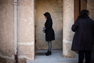  Samia Ghali en visite électorale dans la cité Saint louis pour sa réelection à la tête de la mairie de secteur.